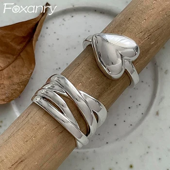 Foxanry Minimalist Gümüş Renk Parmak Yüzük Kadınlar için Yeni Moda Yaratıcı AŞK Kalp Geometrik El Yapımı Doğum Günü Partisi Takı